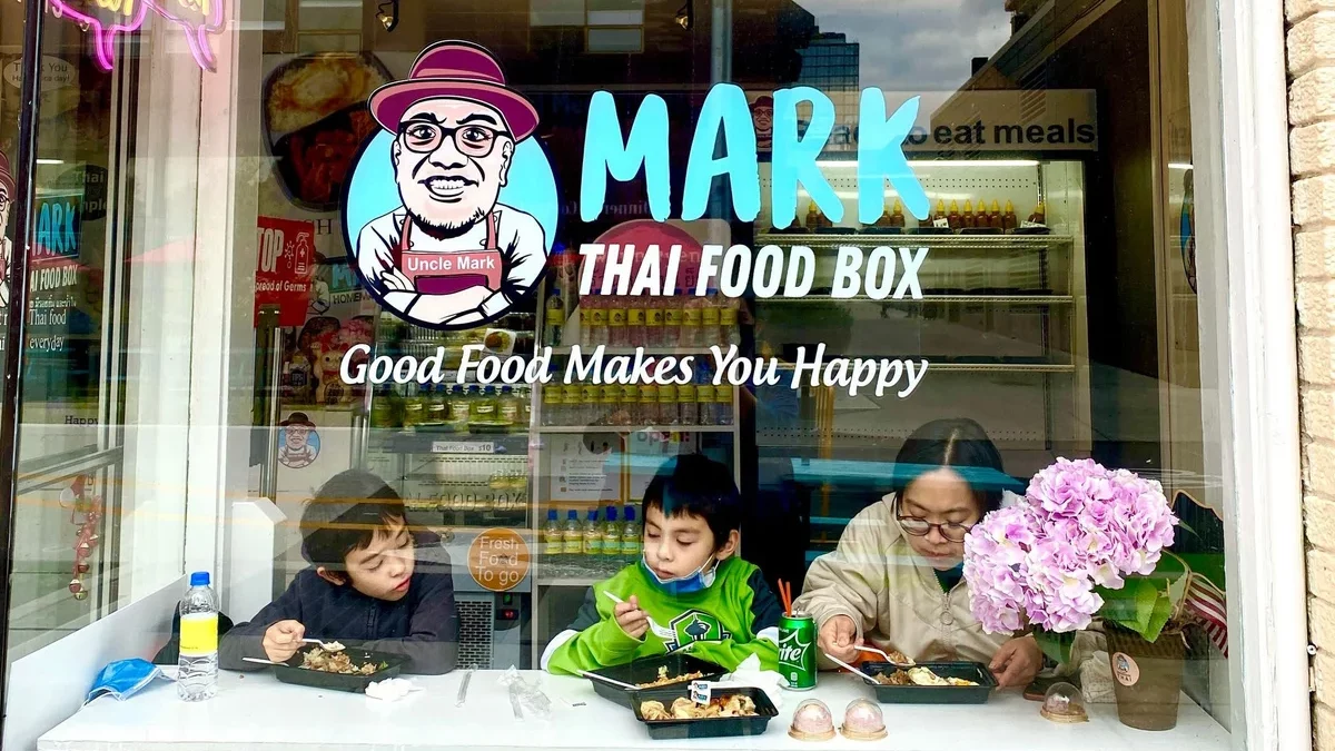 Mark Thai Food Box - University of Washington Intentional Student Guide