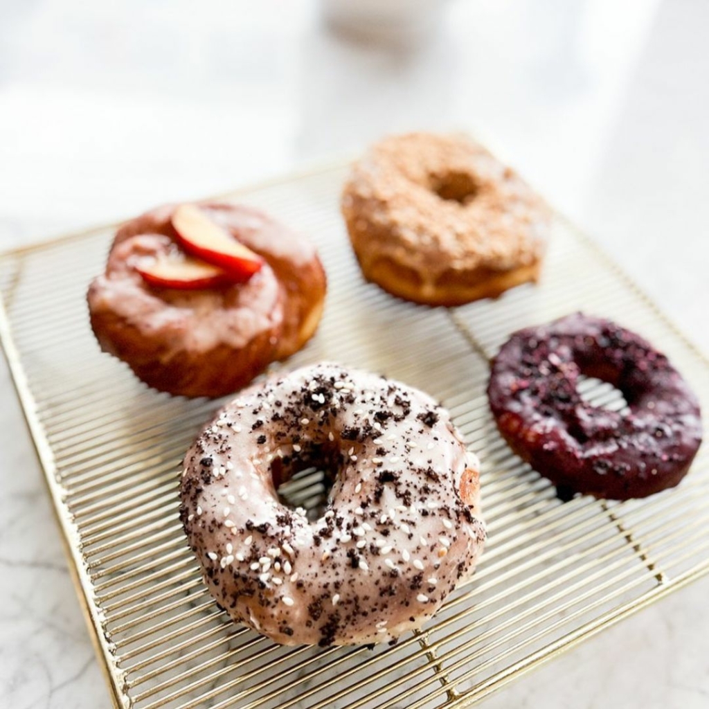 Gift Guide for Kids - Raised Doughnuts class