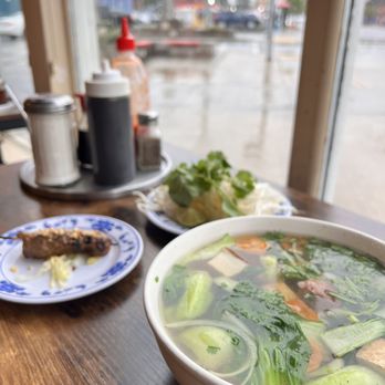Vien Dong pho by the window