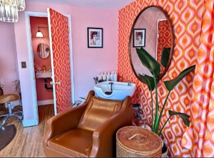 Lady Neptune Salon - Interior