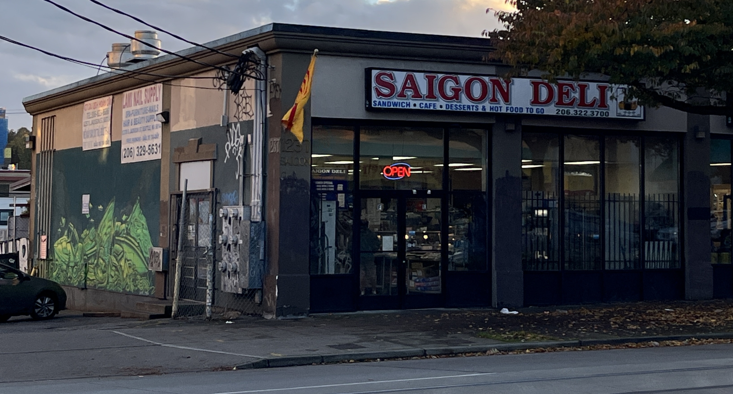 Saigon Deli